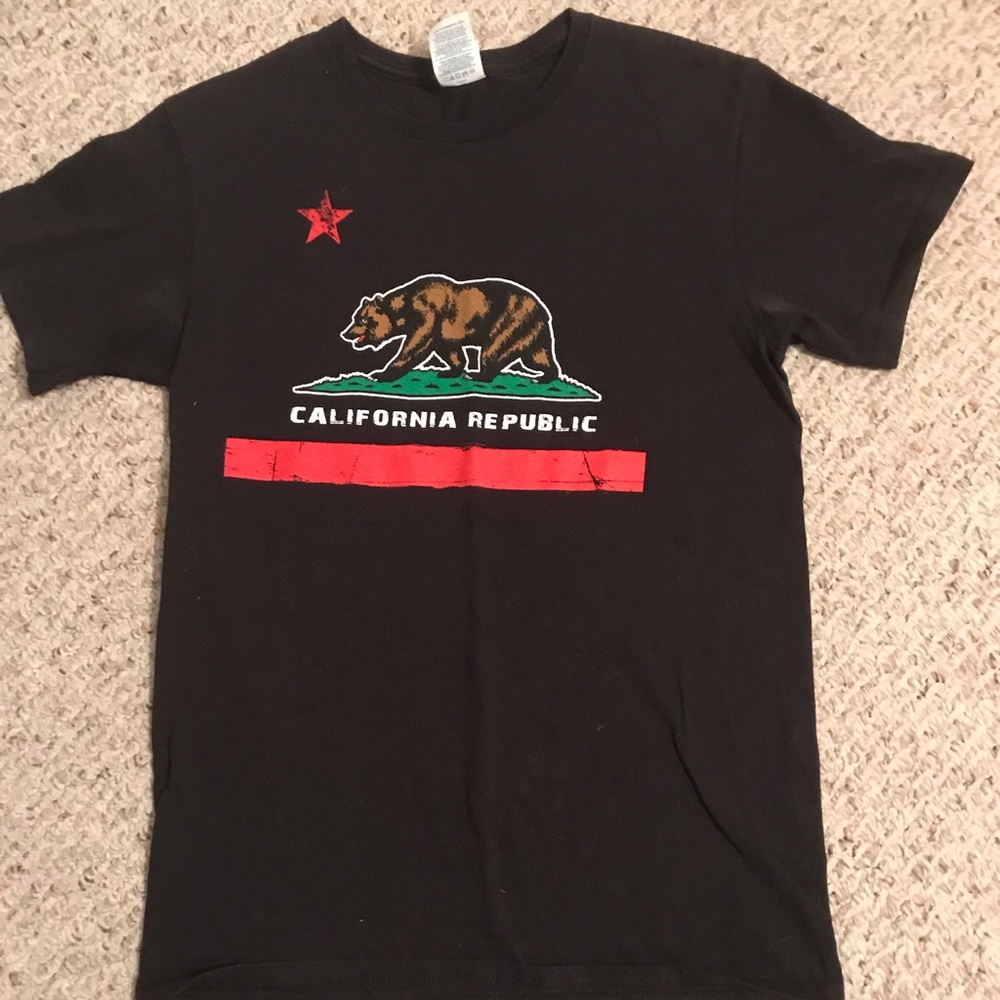 Cali Republic Tee